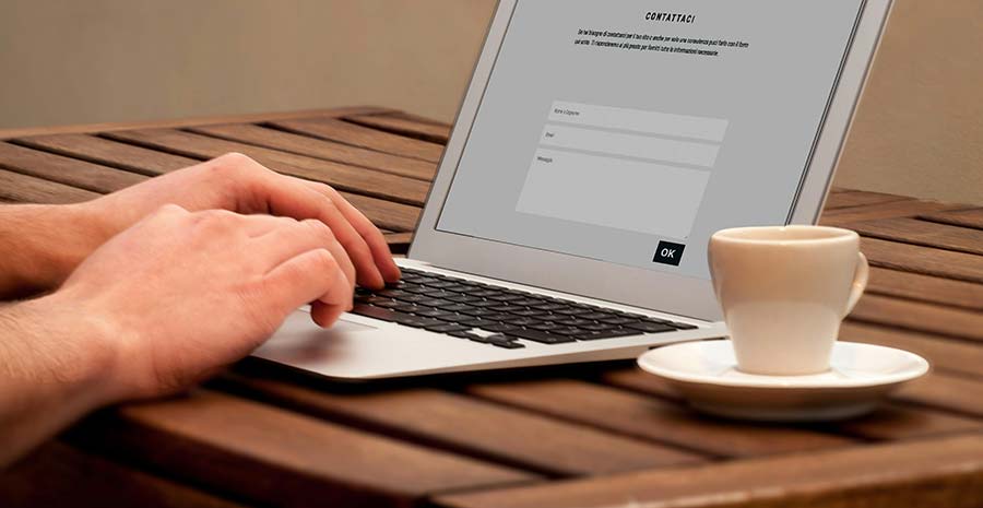 Formulaire de contact web pour collecter les données clients