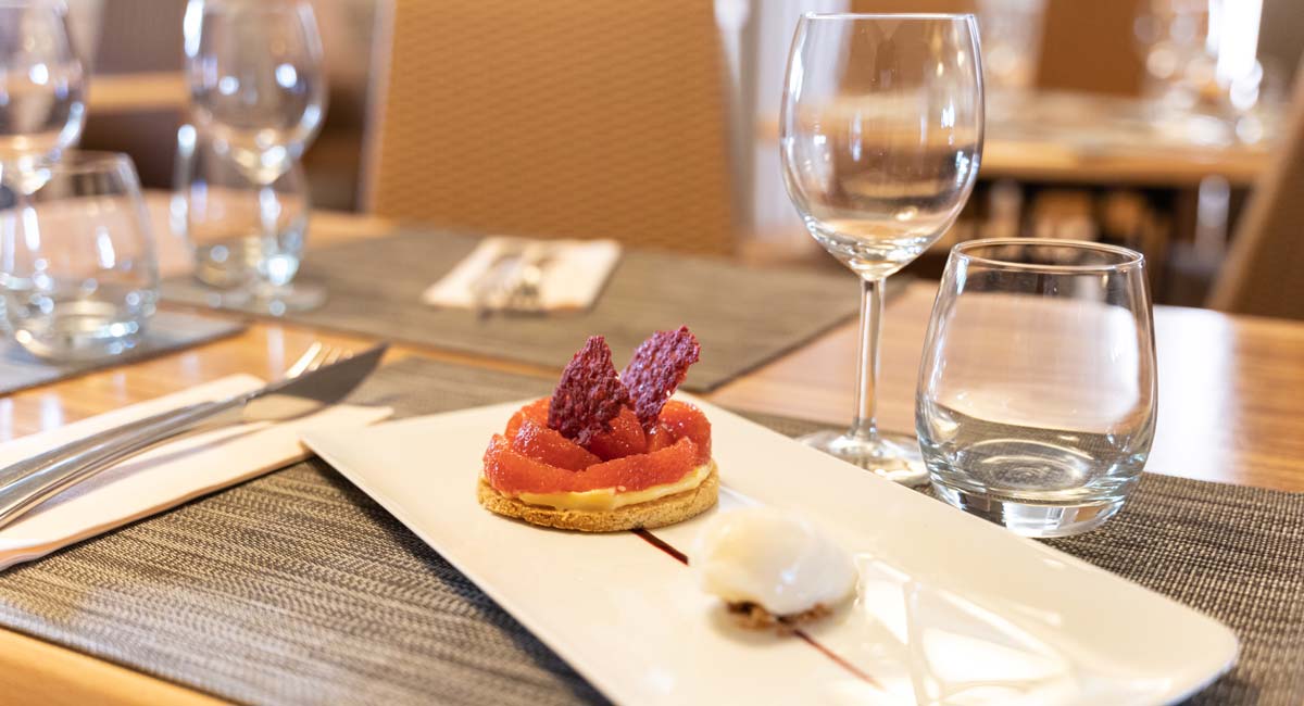 Plat servi au restaurant Les Acacias près de Saintes