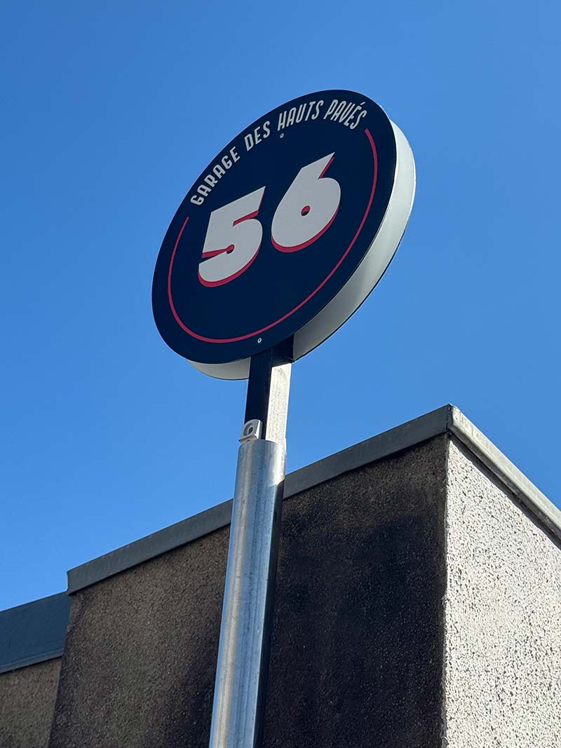Enseigne numéro panneau Dibond Garage des Hauts Pavés