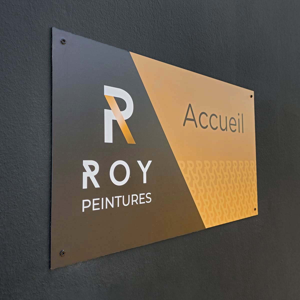 Panneau signalétique interne en Dibond pour ROY Peintures à Nantes